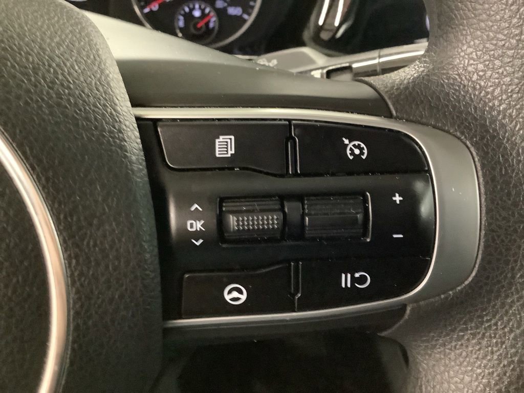 Used 2022 Kia K5 LXS image 13