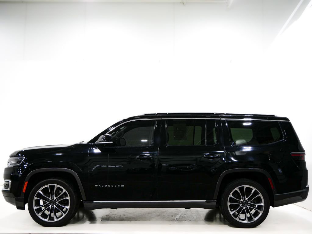 Used 2022 Jeep Wagoneer Series III w/ Premium Group I image 5