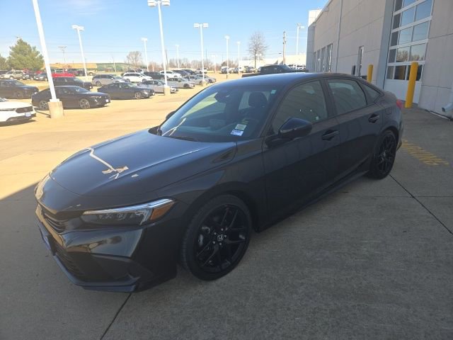 Used 2024 Honda Civic Sport image 4
