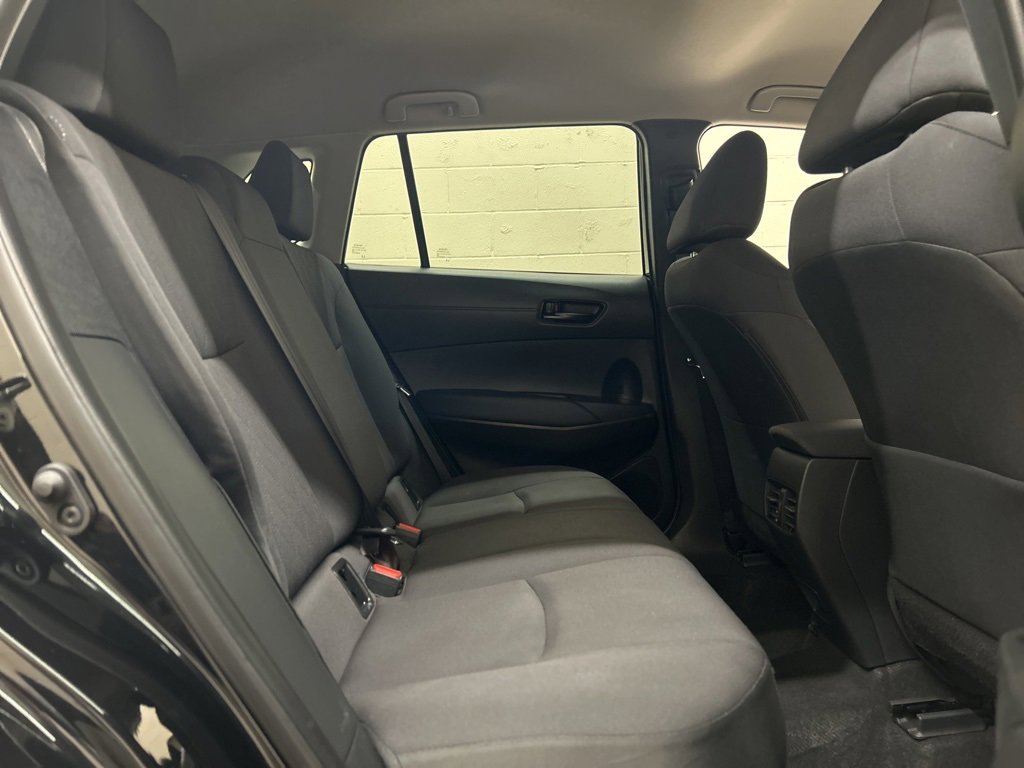 Used 2024 Toyota Corolla Cross LE image 9