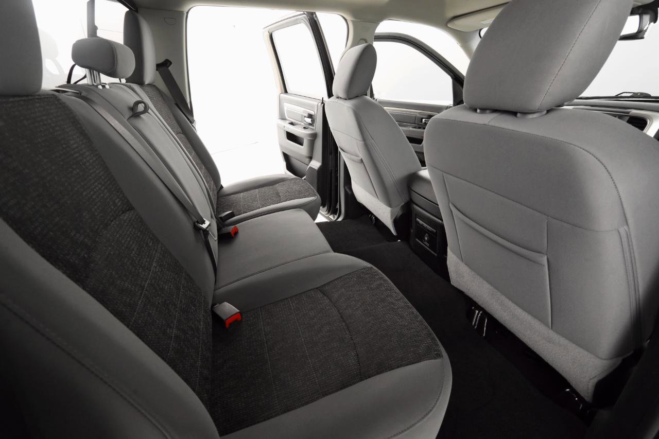 Used 2019 RAM 1500 Classic Warlock AWD/4WD image 18