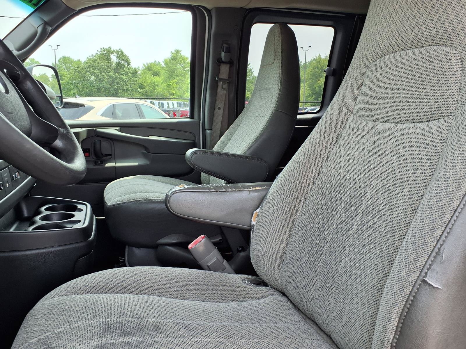 Used 2012 Chevrolet Express 3500 LT w/ LT Preferred Equipment Group RWD image 3