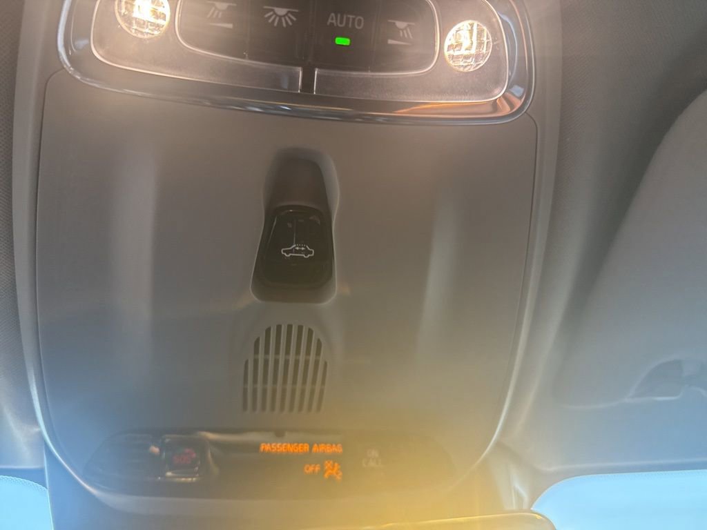 Used 2019 Volvo S60 T5 Momentum w/ Multimedia Package image 32