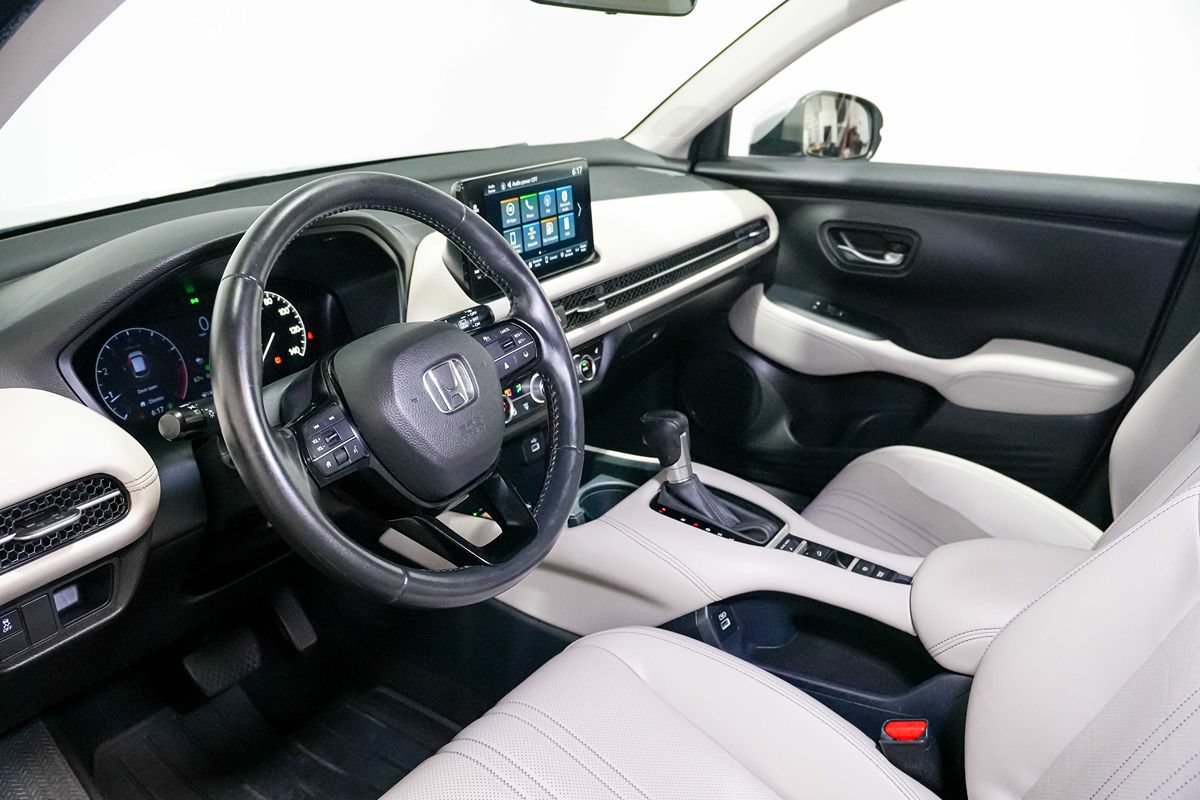Used 2023 Honda HR-V EX-L image 13