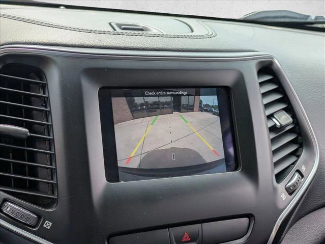 Used 2020 Jeep Cherokee Latitude image 14