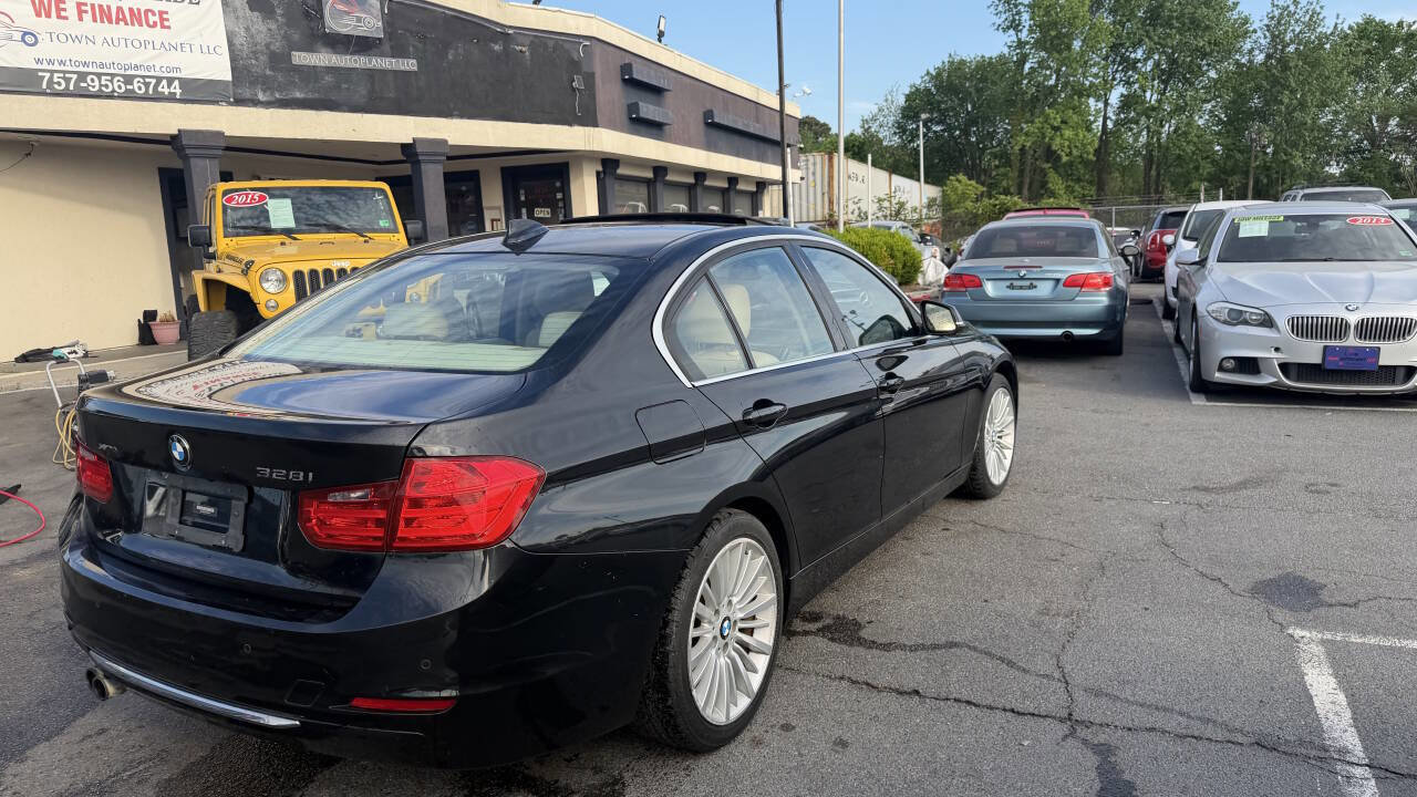Used 2013 BMW 328i xDrive Sedan AWD/4WD image 12