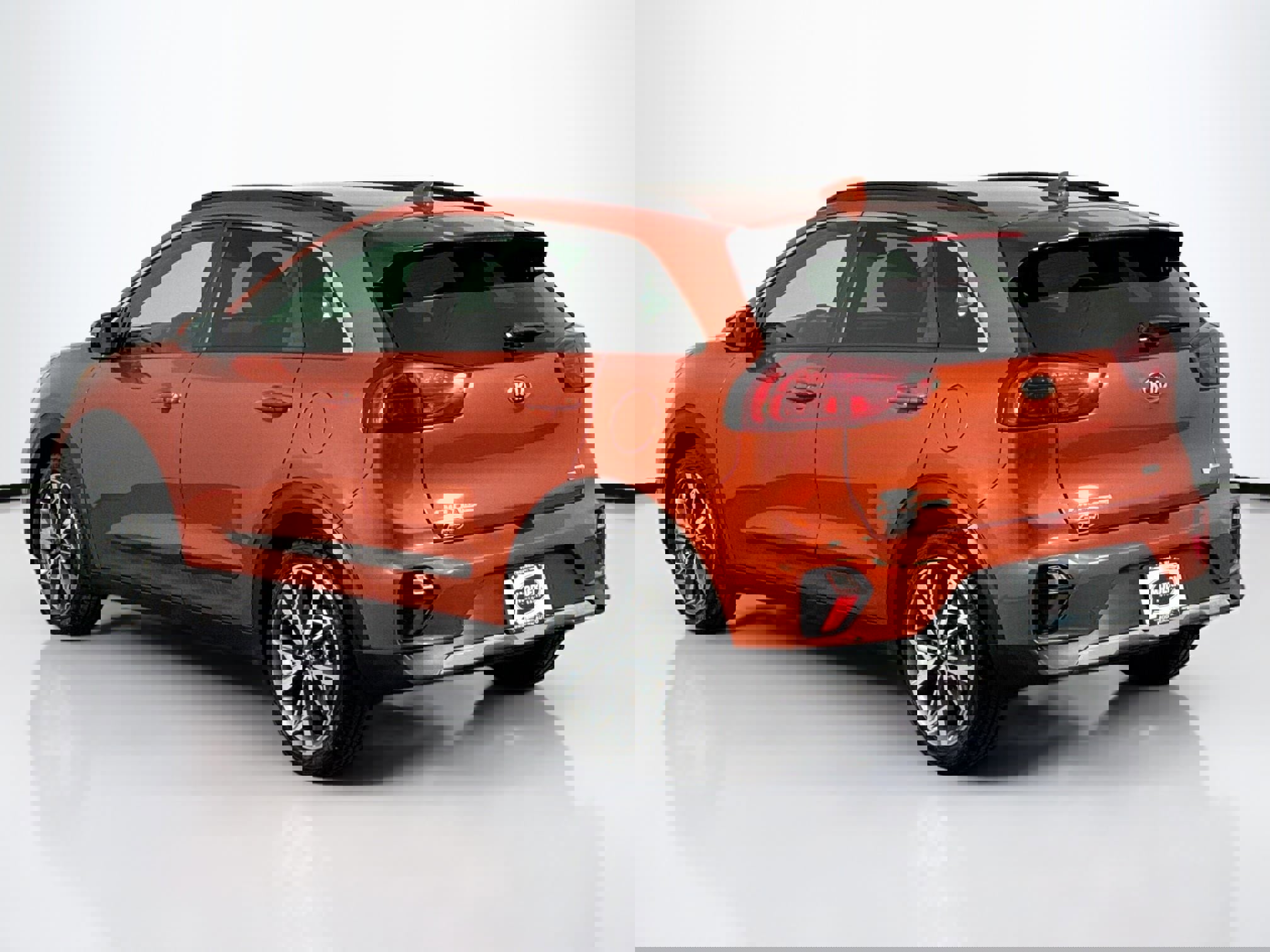 Used 2020 Kia Niro Touring image 9