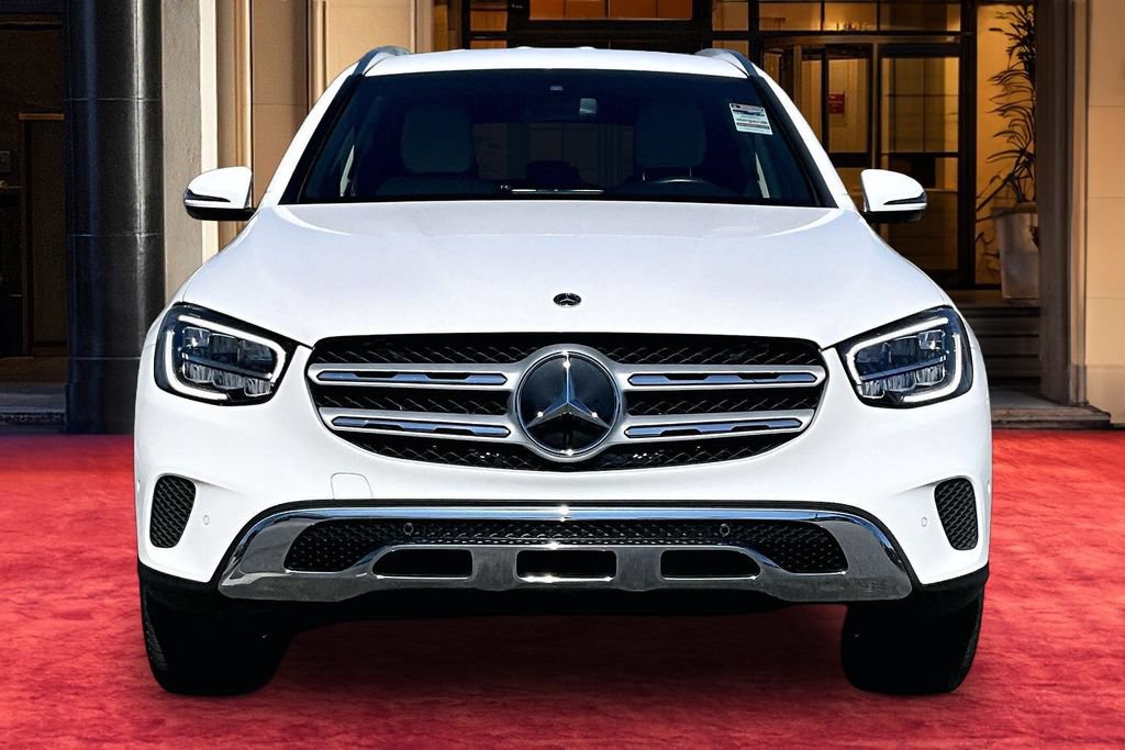 Used 2021 Mercedes-Benz GLC 300 4MATIC w/ Premium Package image 3