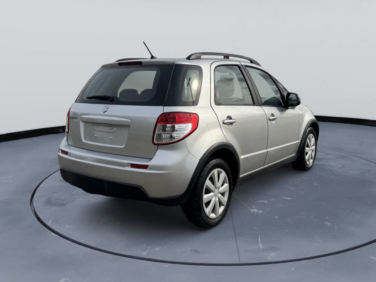 Used 2010 Suzuki SX4 Base 4dr Crossover CVT image 6