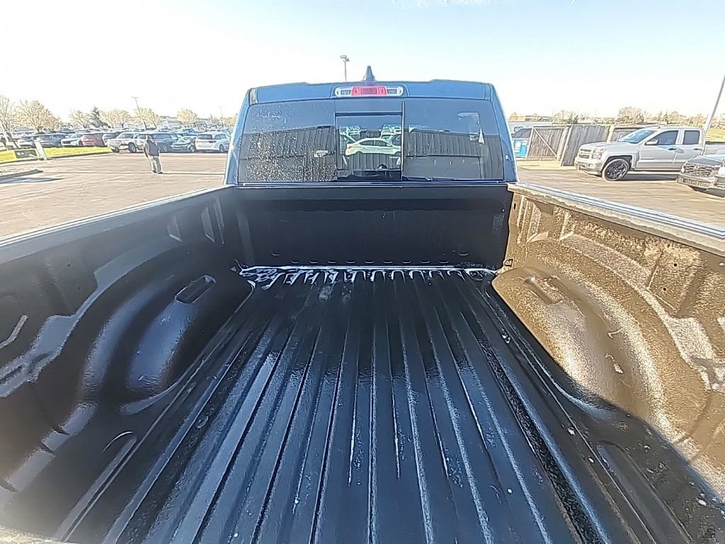 Used 2020 RAM 1500 Laramie w/ Sport Appearance Package AWD/4WD image 10