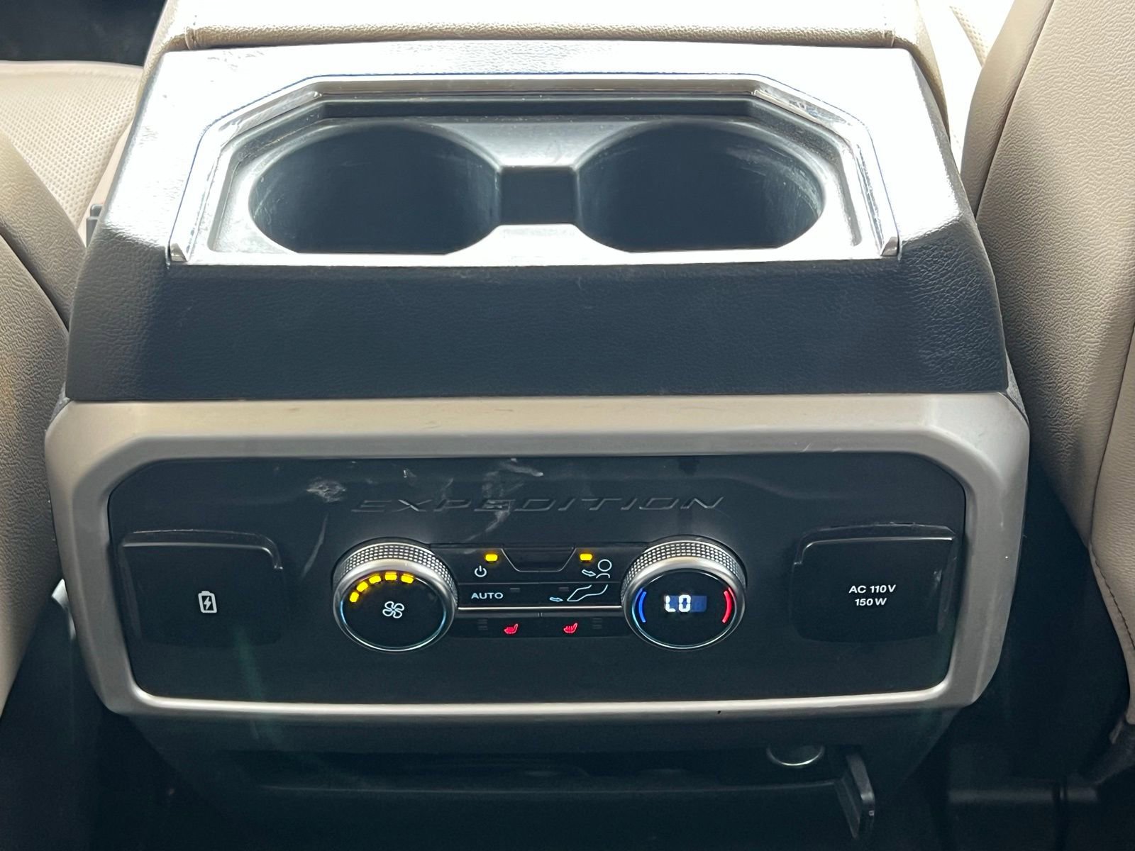 Used 2024 Ford Expedition Limited RWD image 22