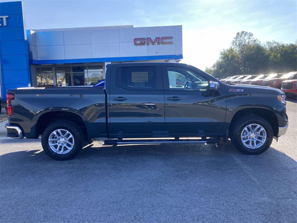 New 2026 Chevrolet Silverado 1500 LT w/ Z71 Off-Road Package image 2