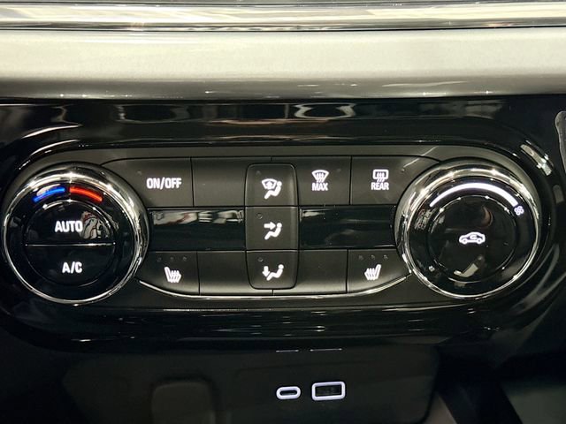 New 2026 Chevrolet Trax LT w/ Driver Confidence Package FWD image 20