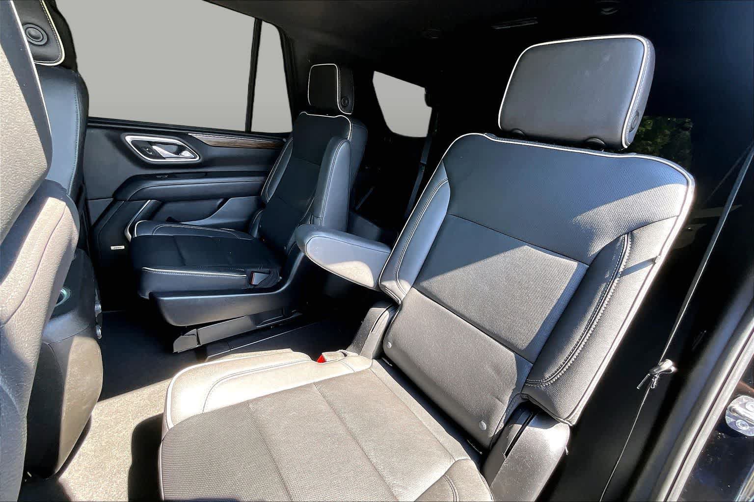 Used 2023 Chevrolet Tahoe Premier AWD/4WD image 20