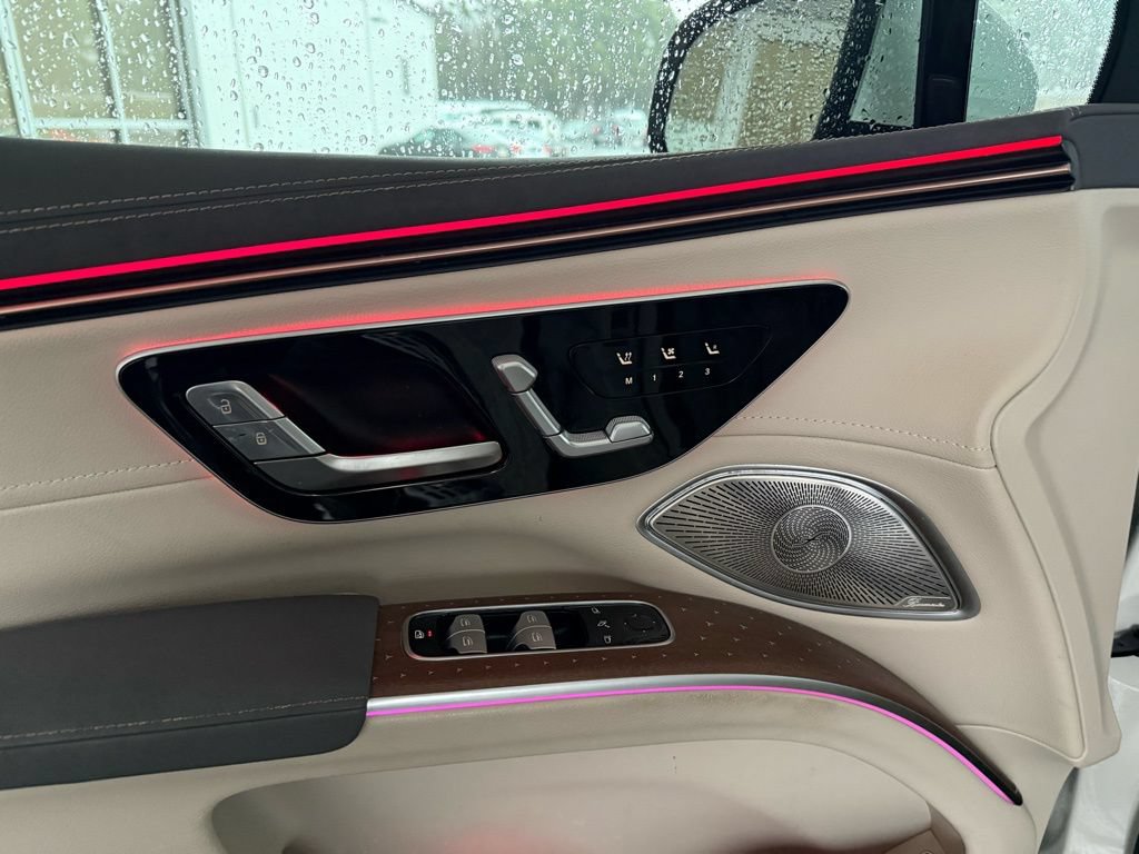 Used 2023 Mercedes-Benz EQS 450+ SUV image 11