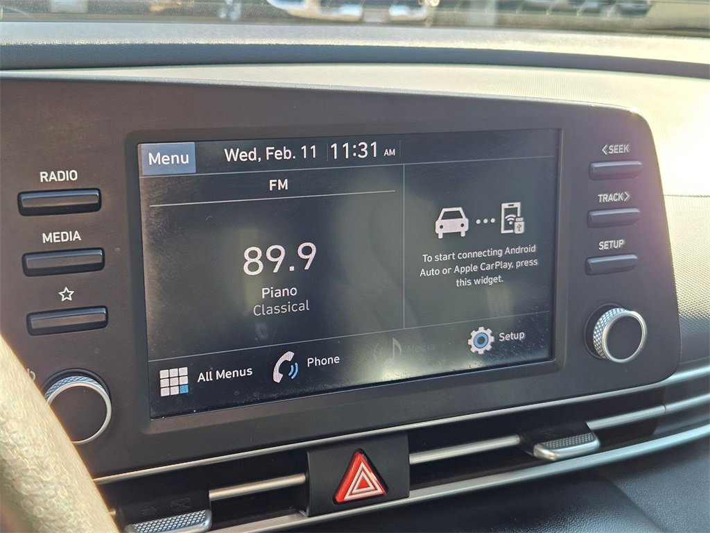 Used 2022 Hyundai Elantra SE w/ Cargo Package image 26