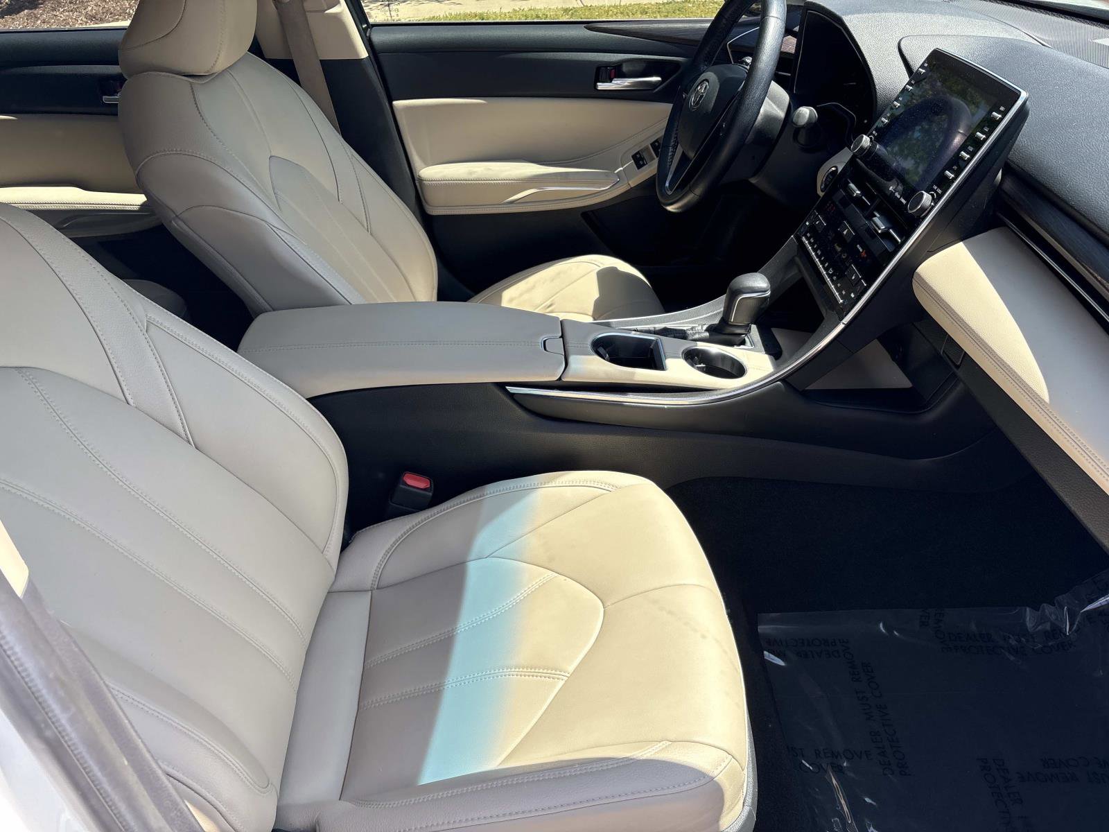 Used 2020 Toyota Avalon XLE w/ All Weather Liner Package FWD image 33