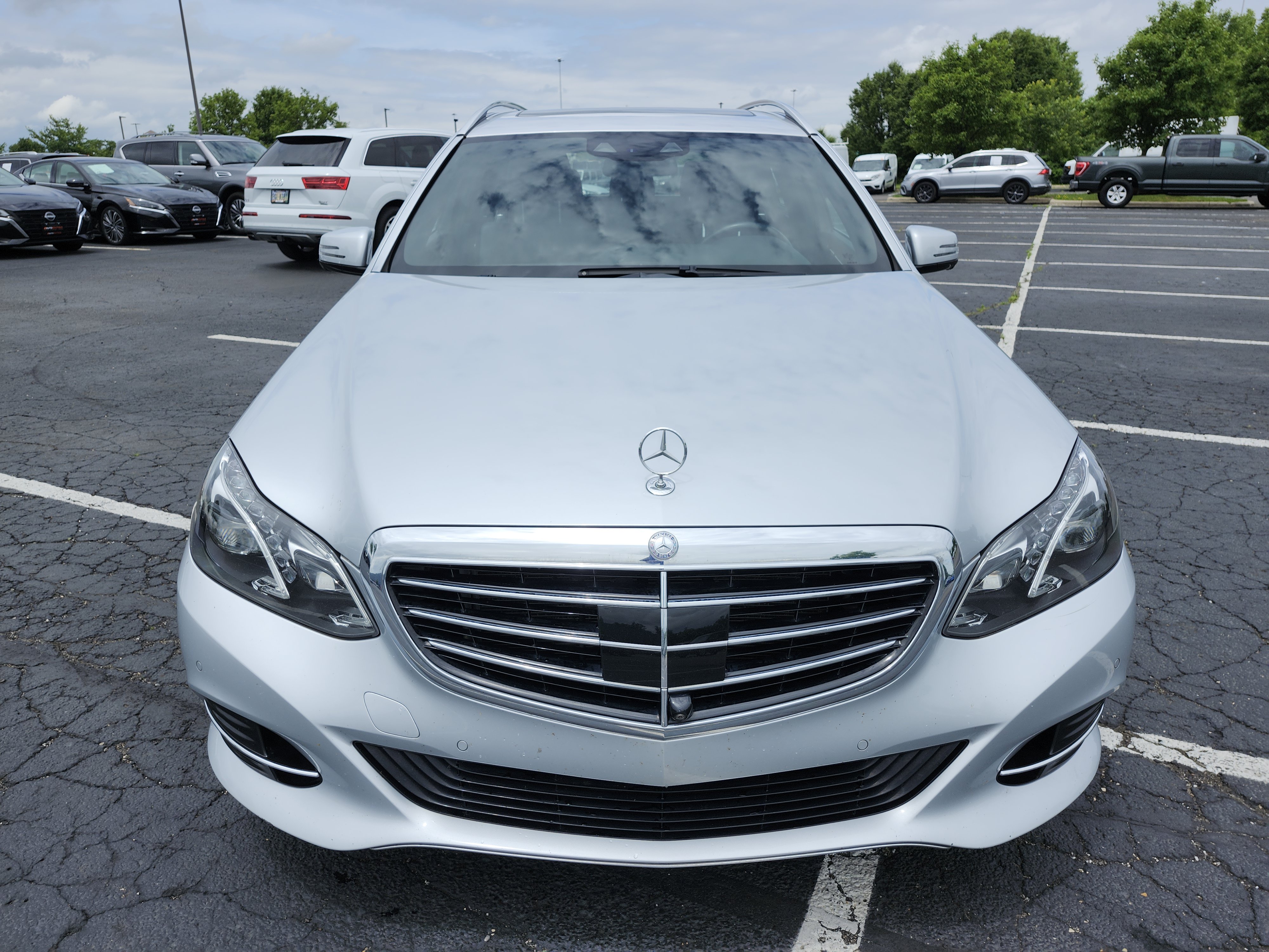 Used 2014 Mercedes-Benz E 350 4MATIC Wagon image 11