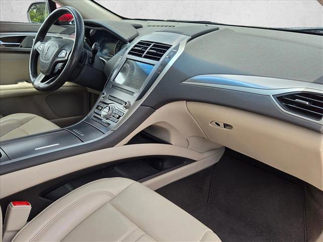 Used 2020 Lincoln MKZ w/ Convenience Package image 22