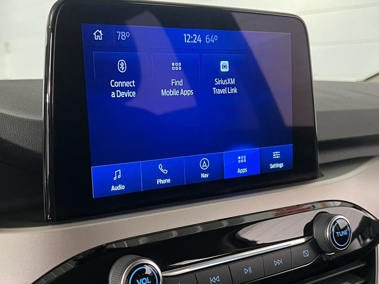 Used 2020 Ford Escape SE image 17