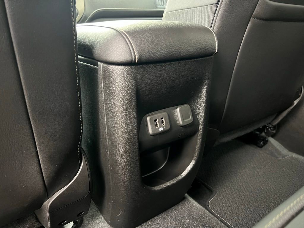 Used 2021 GMC Canyon Denali image 19