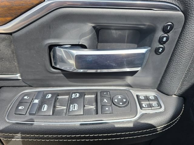 Used 2024 RAM 2500 Laramie AWD/4WD image 24