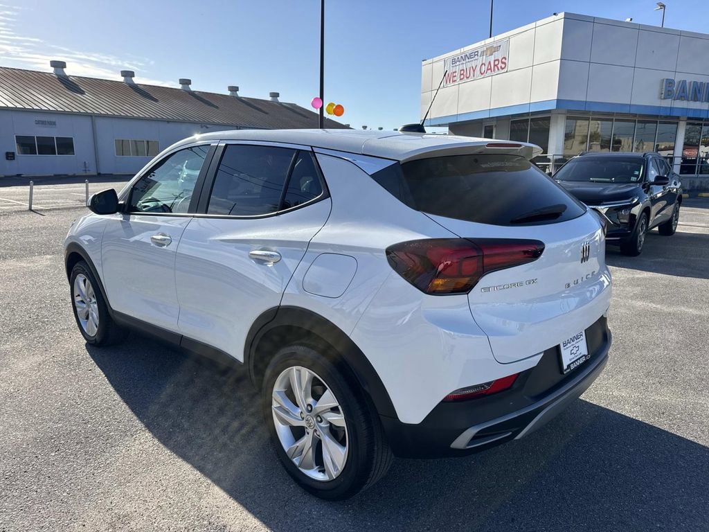 Certified 2024 Buick Encore GX Preferred FWD image 5