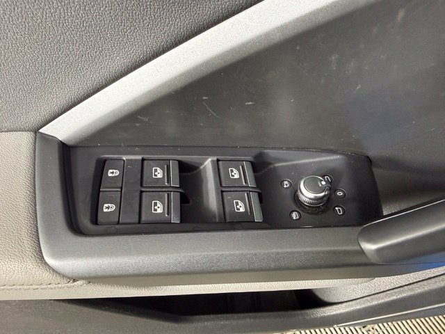 Used 2021 Audi Q3 2.0T Premium Plus AWD/4WD image 12