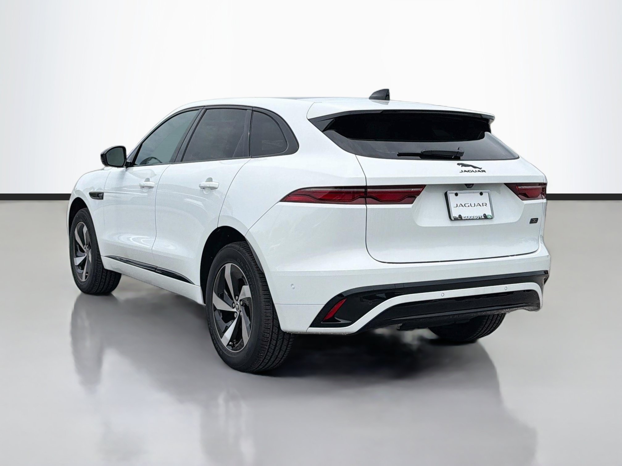 New 2026 Jaguar F-PACE R-Dynamic S AWD/4WD image 3