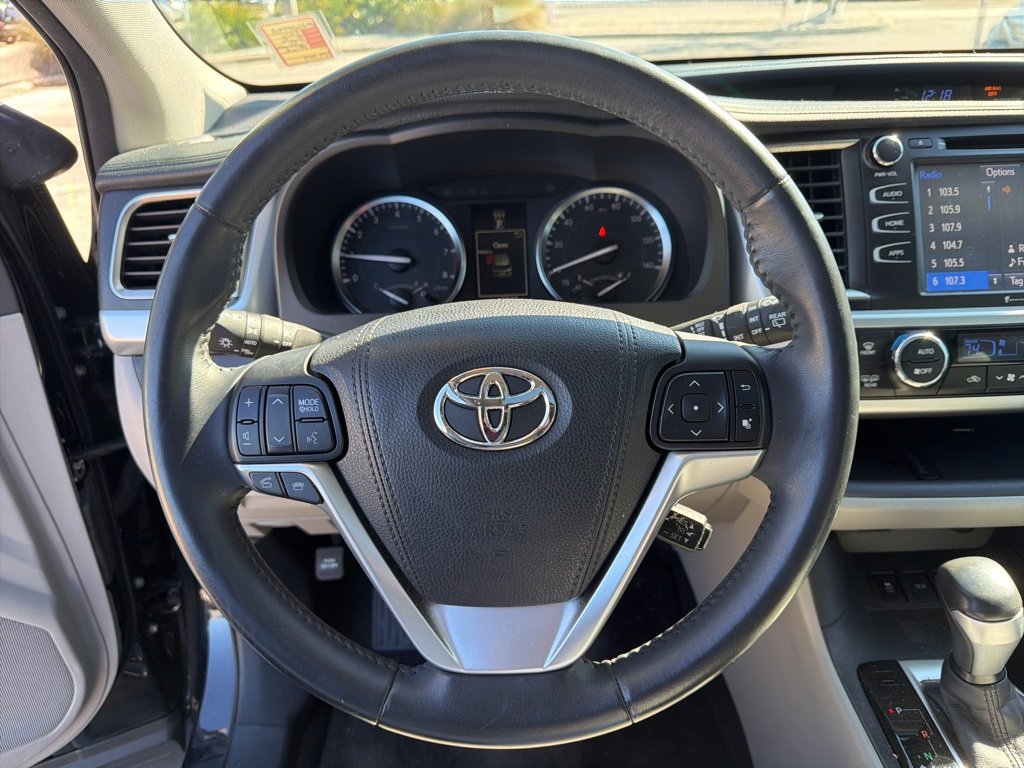 Used 2016 Toyota Highlander XLE image 26