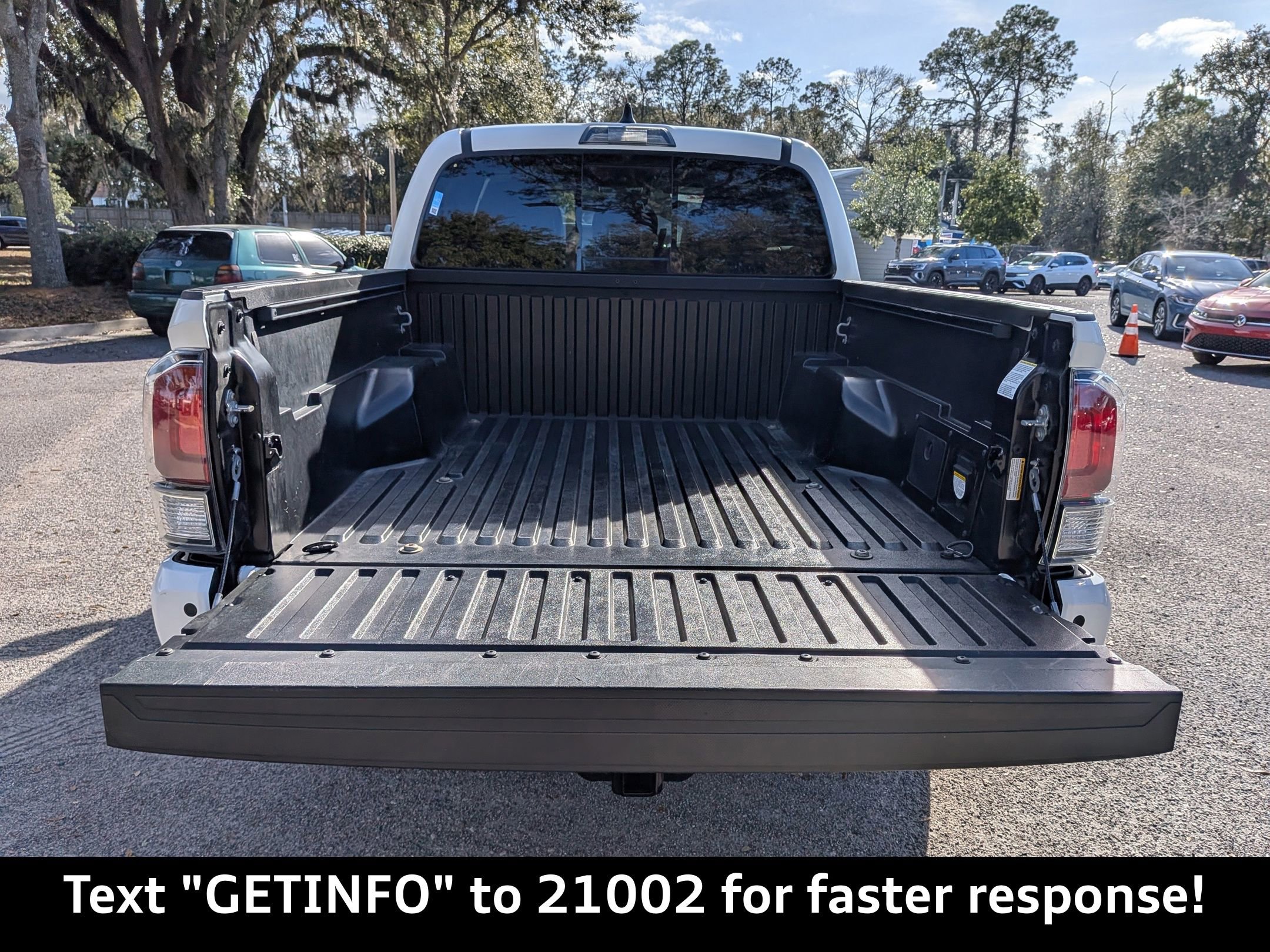 Used 2022 Toyota Tacoma Limited image 18