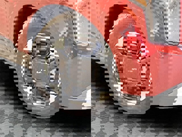 Used 2025 Kia Carnival EX image 34