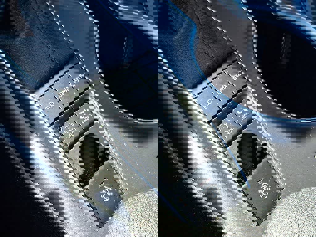 Used 2023 Toyota Camry XLE w/ Navigation Package image 27