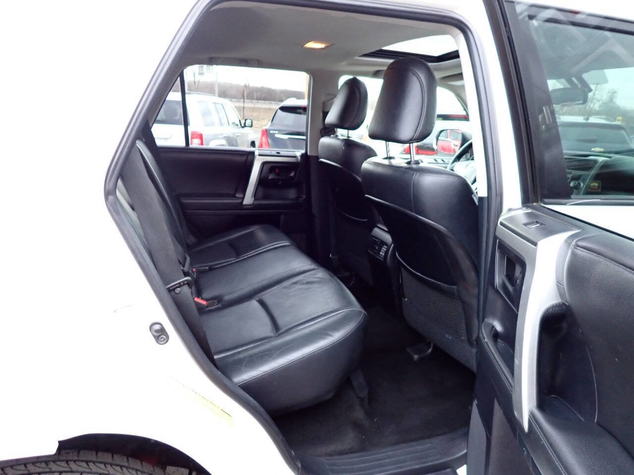 Used 2011 Toyota 4Runner Limited AWD/4WD image 10