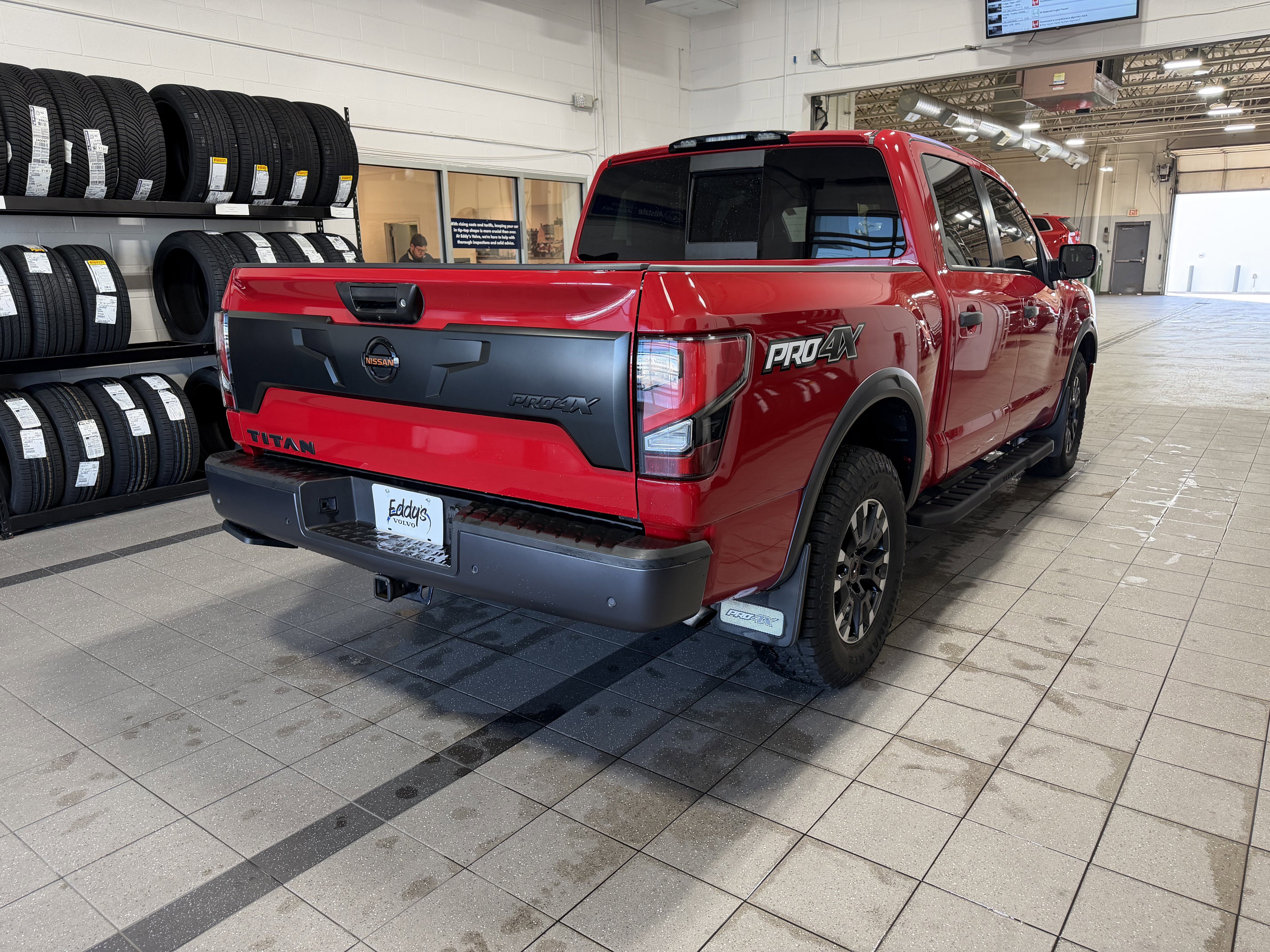 Used 2020 Nissan Titan PRO-4X w/ Pro-4x Convenience Package image 42