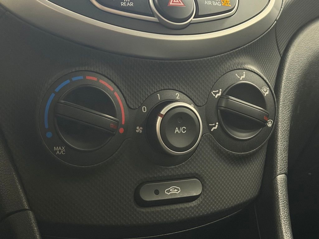 Used 2014 Hyundai Accent GS image 20