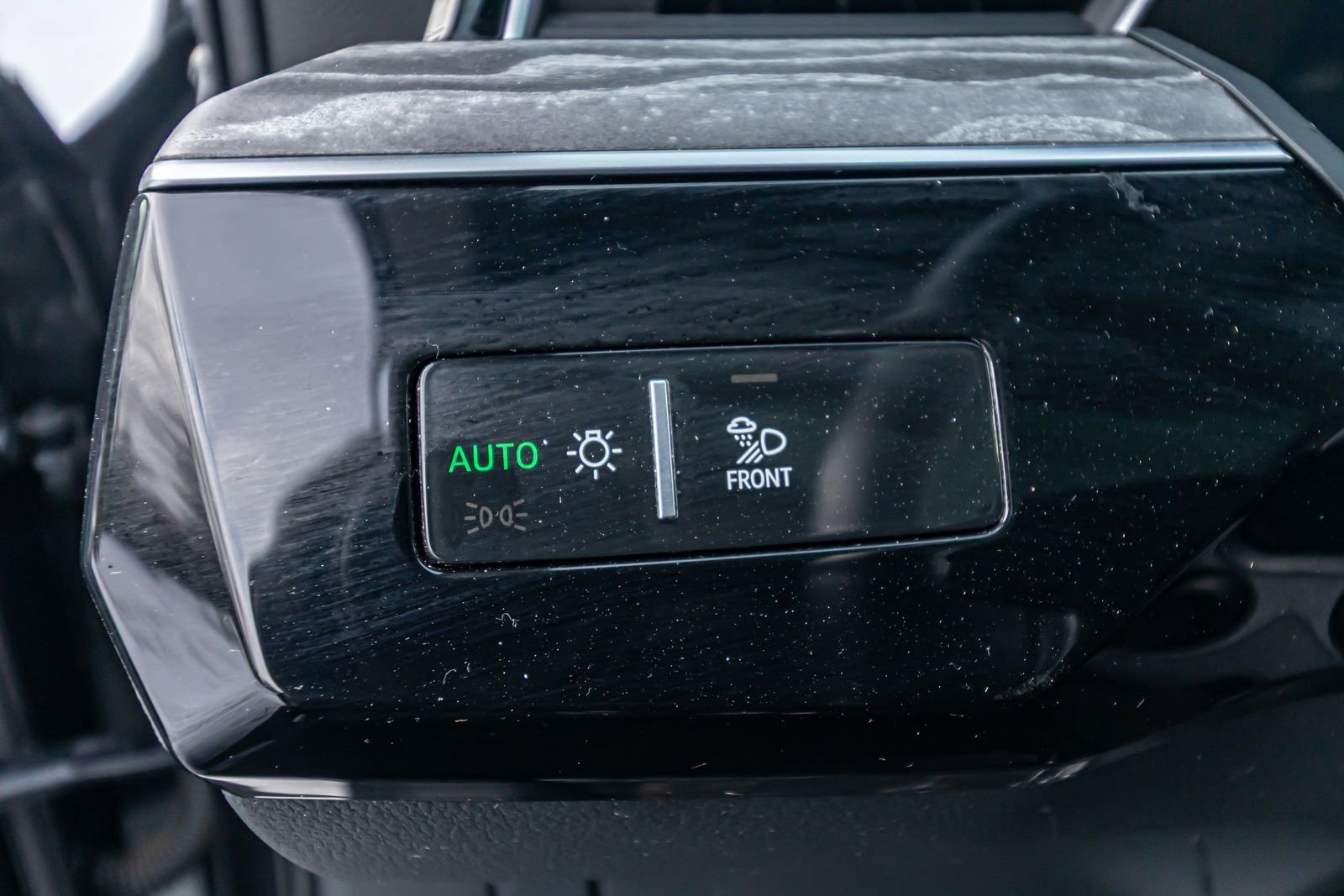 Used 2021 Audi e-tron Premium Plus w/ Premium Plus Package image 21