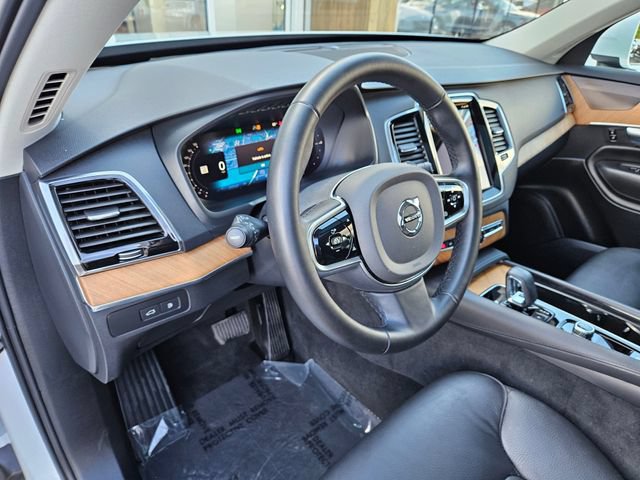 Certified 2025 Volvo XC90 T8 Plus w/ Protection Package Premier AWD/4WD image 20