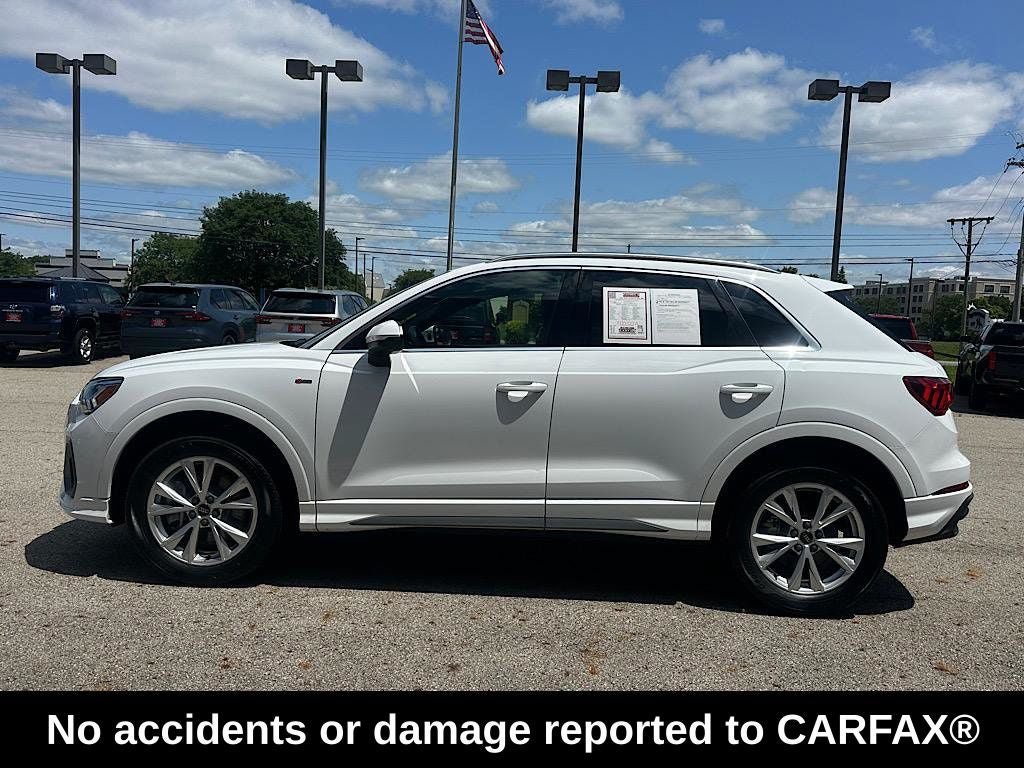 Used 2025 Audi Q3 2.0T Premium AWD/4WD image 2