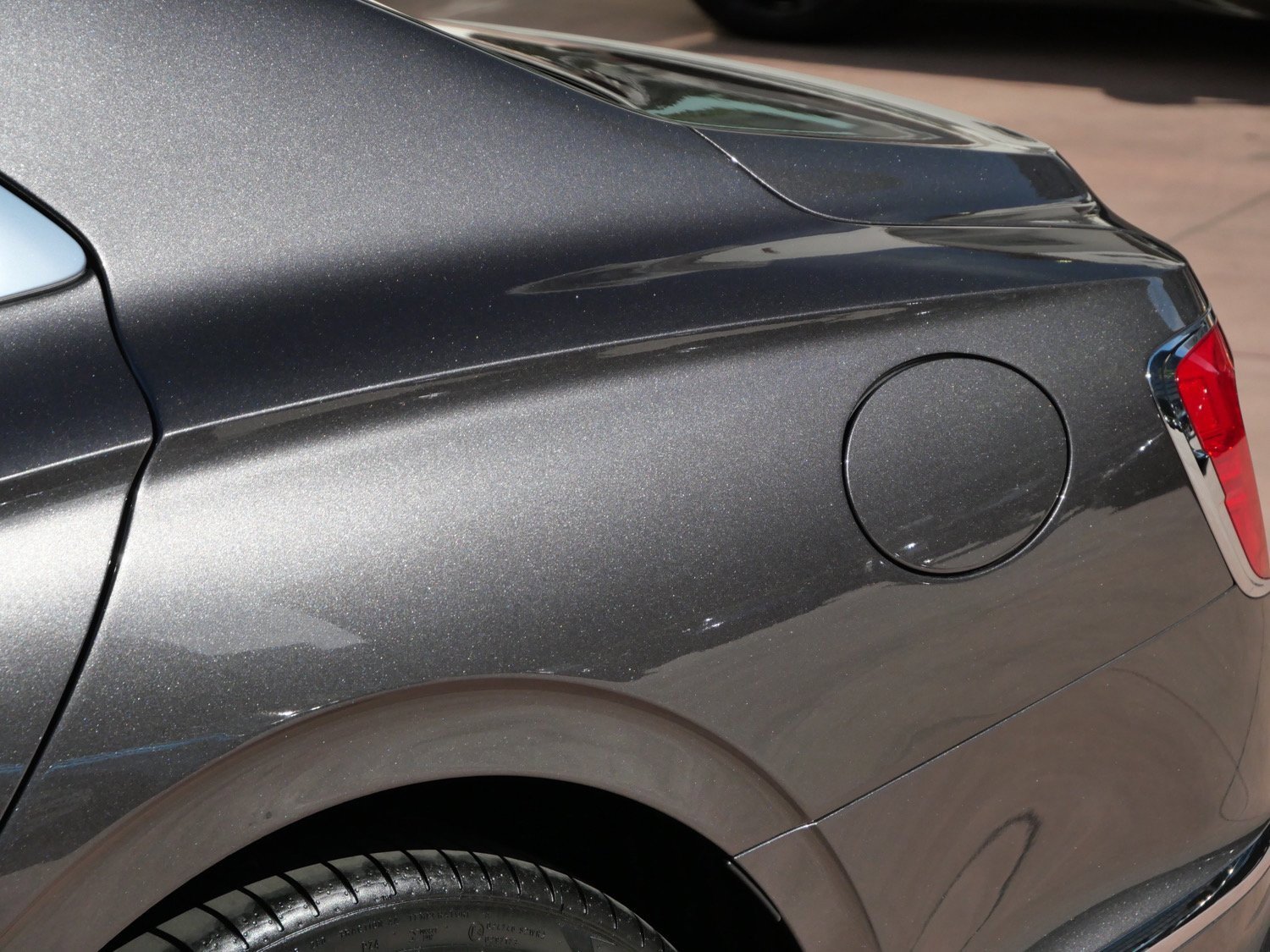 Used 2024 Bentley Flying Spur Azure image 7