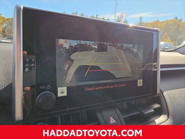 Certified 2023 Toyota RAV4 LE AWD/4WD image 19