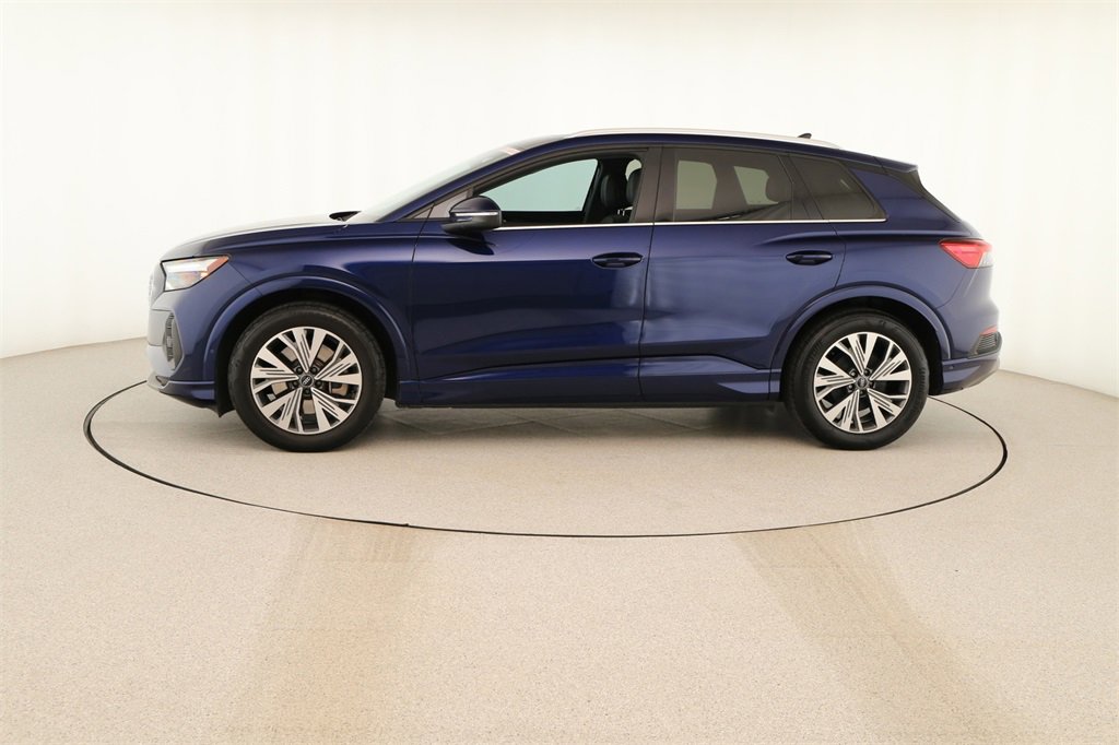 Used 2023 Audi Q4 e-tron Premium Plus w/ Premium Plus image 2