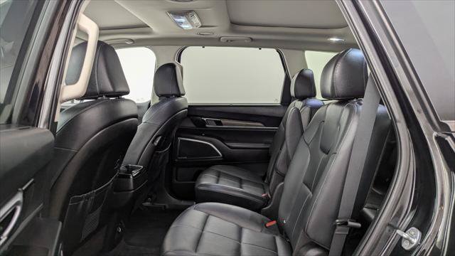 Used 2022 Kia Telluride SX w/ Nightfall Edition Package AWD/4WD image 17