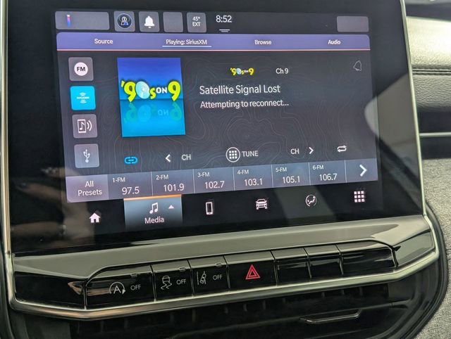 Certified 2023 Jeep Compass Sport image 18