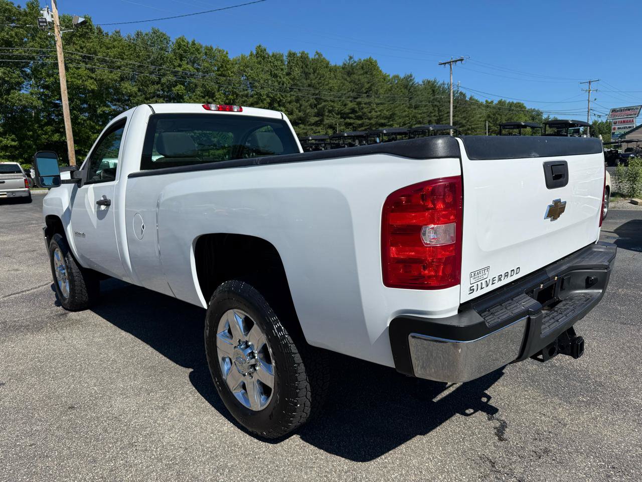 Used 2011 Chevrolet Silverado 2500 W/T w/ Snow Plow Prep Package AWD/4WD image 9