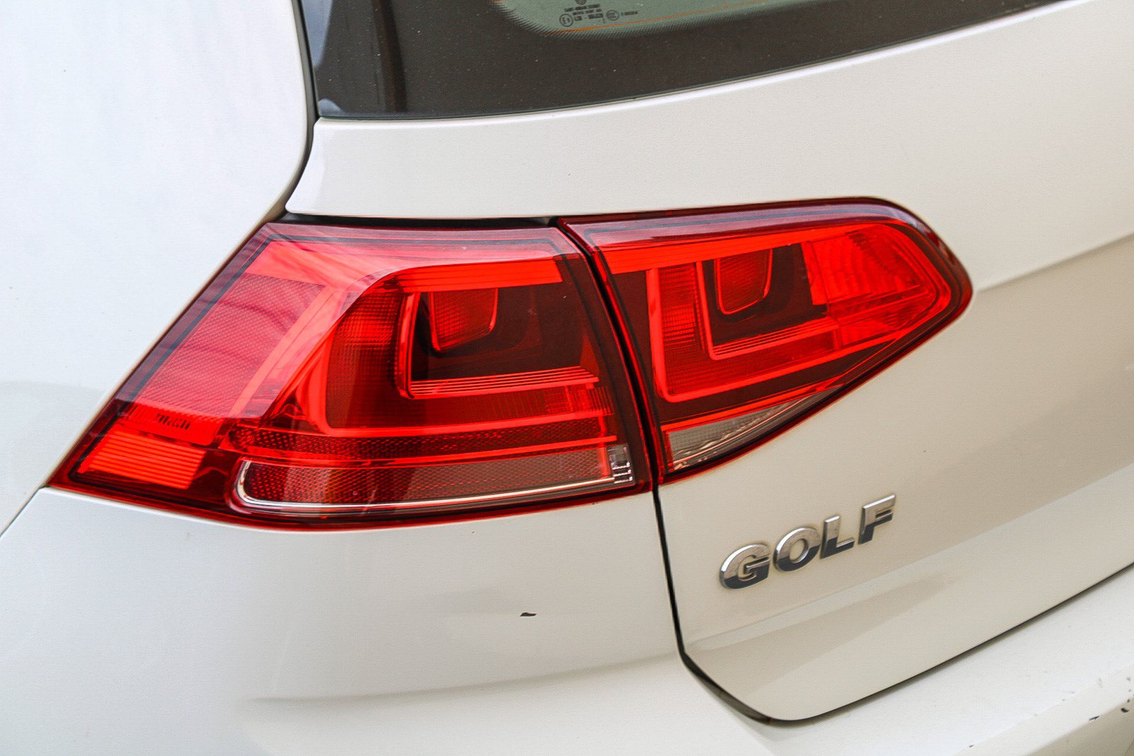Used 2017 Volkswagen Golf Wolfsburg Edition FWD image 10