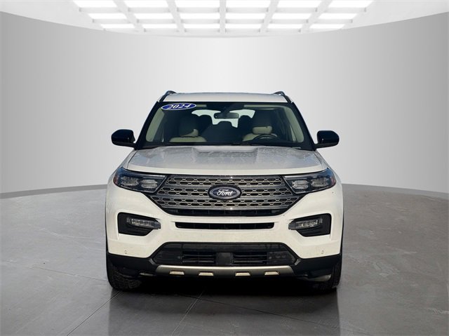 Used 2024 Ford Explorer Limited image 2