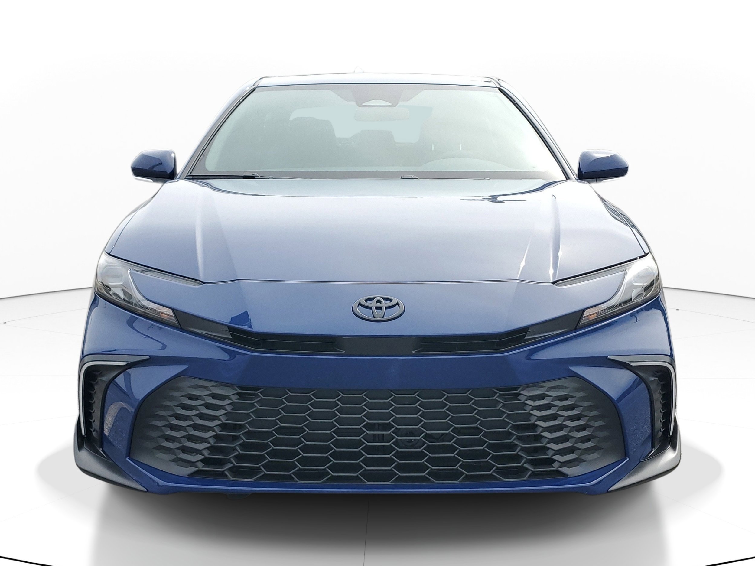 New 2026 Toyota Camry SE FWD video 2