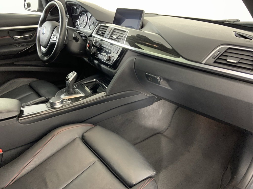 Used 2017 BMW 330i xDrive Wagon w/ Premium Package image 27