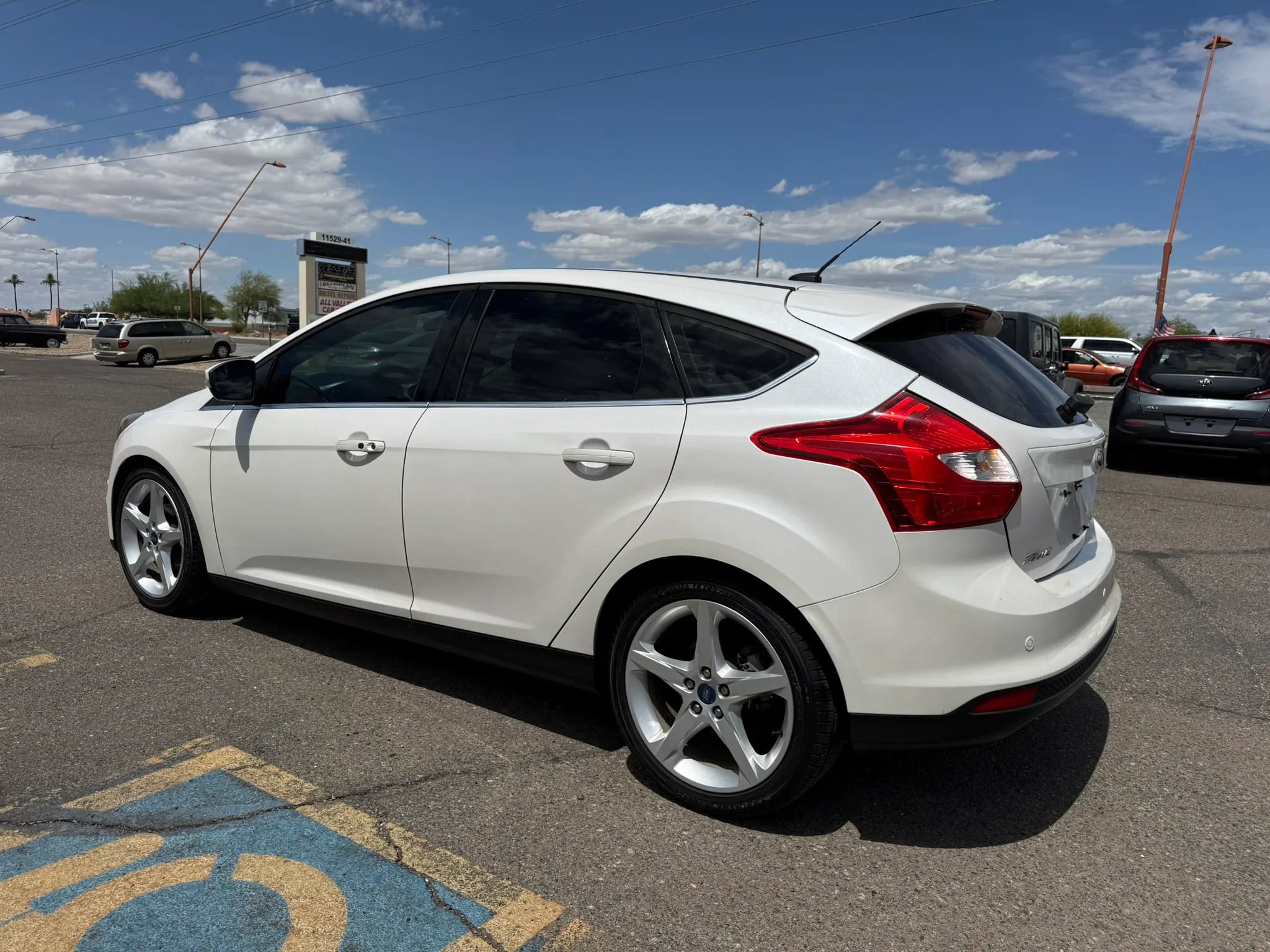 Used 2012 Ford Focus Titanium image 7